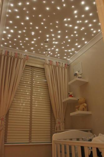 10-string-lights-decorating-ideas-homebnc