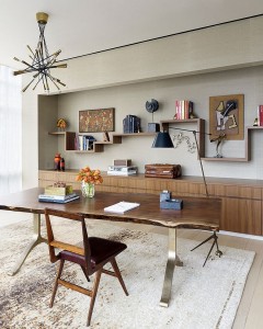 Breezy-home-office-of-NYC-residence-keeps-things-simple-and-uncluttered
