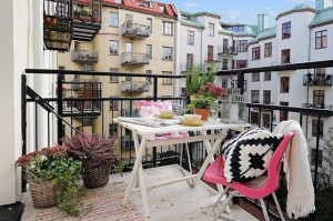 fabulous-ideas-spring-decor-balcony-19