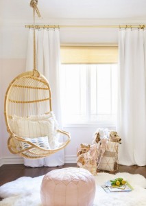super-cozy-hanging-rattan-chair-36