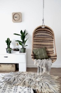 super-cozy-hanging-rattan-chair-80